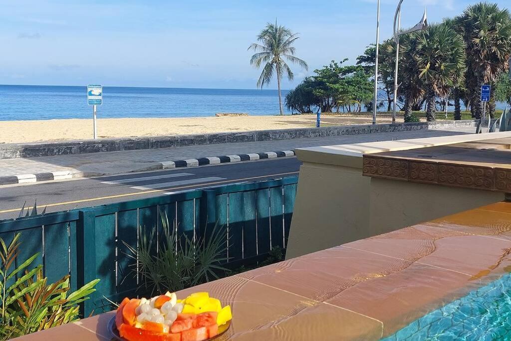 Karon Sea View Beach Apartment Eksteriør billede