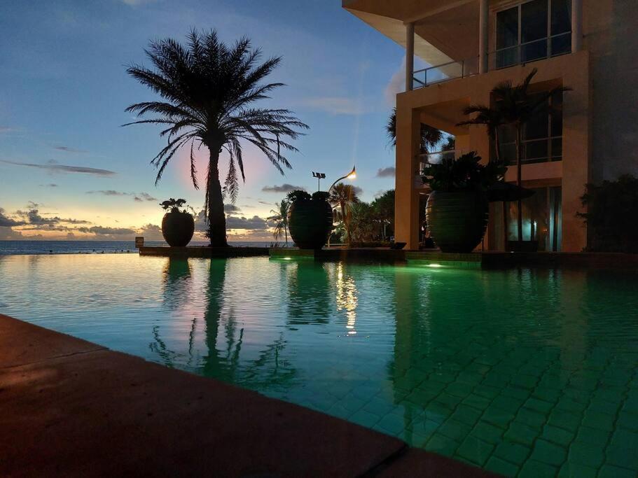 Karon Sea View Beach Apartment Eksteriør billede