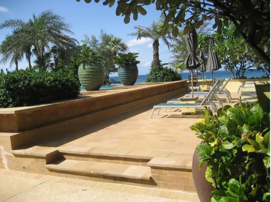 Karon Sea View Beach Apartment Eksteriør billede
