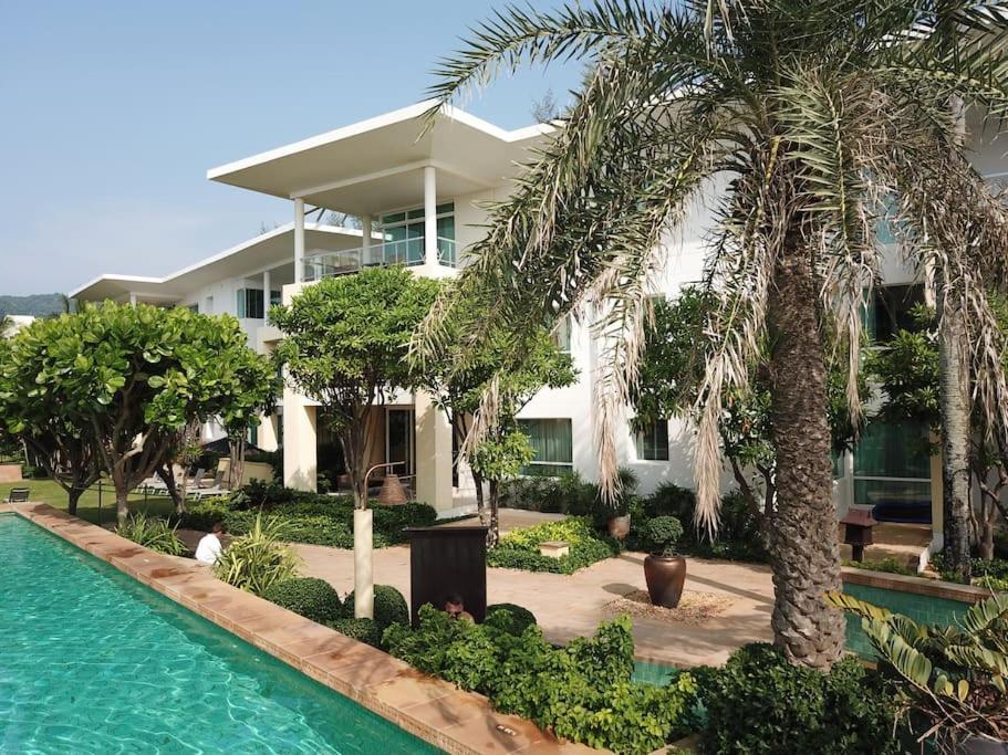 Karon Sea View Beach Apartment Eksteriør billede