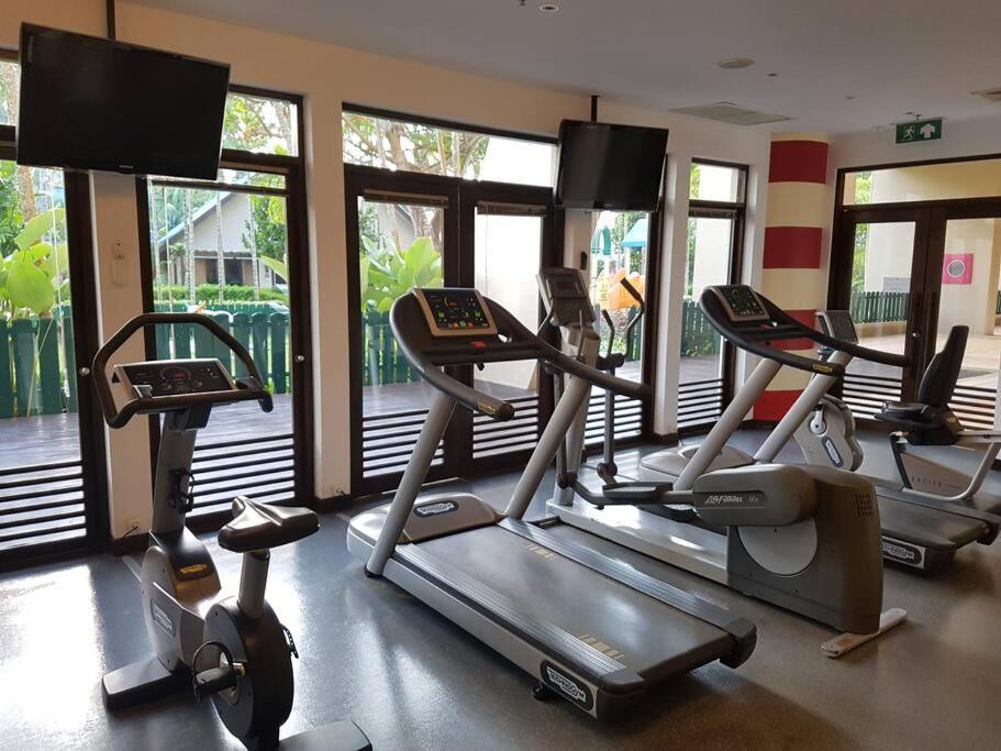 Karon Sea View Beach Apartment Eksteriør billede