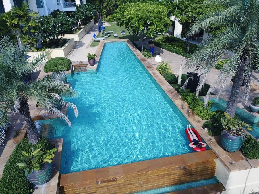 Karon Sea View Beach Apartment Eksteriør billede