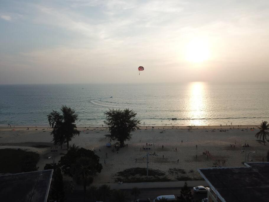 Karon Sea View Beach Apartment Eksteriør billede