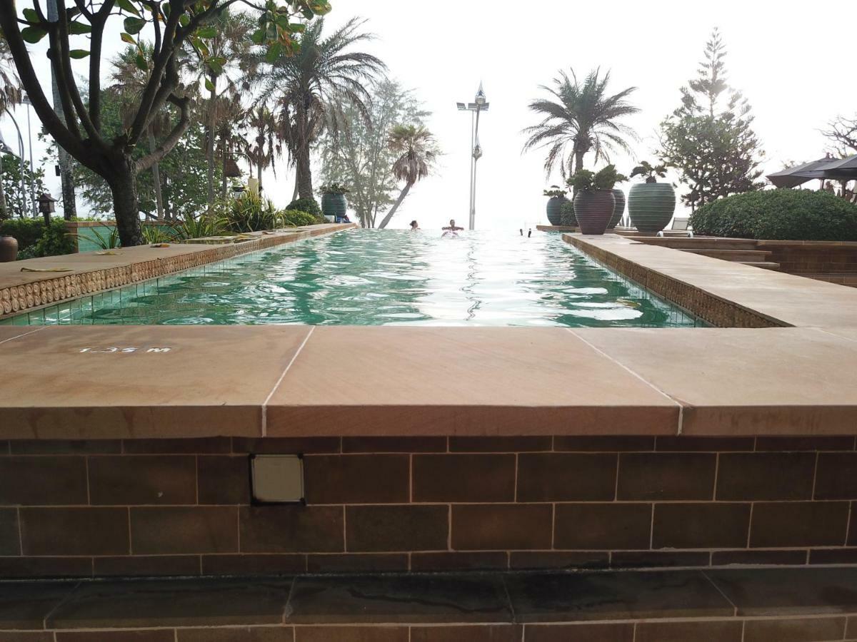 Karon Sea View Beach Apartment Eksteriør billede
